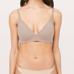 Lululemon Take Shape Bra - Soft Sand - 32C